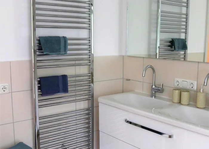 Schoene Vor Den Toren Pullman Citys Drei *