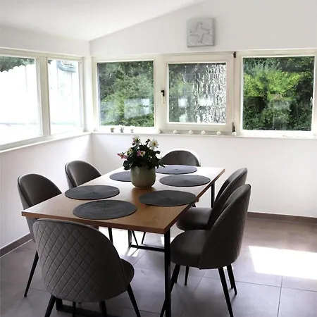 Schoene Vor Den Toren Pullman Citys Drei * Aicha vorm Wald